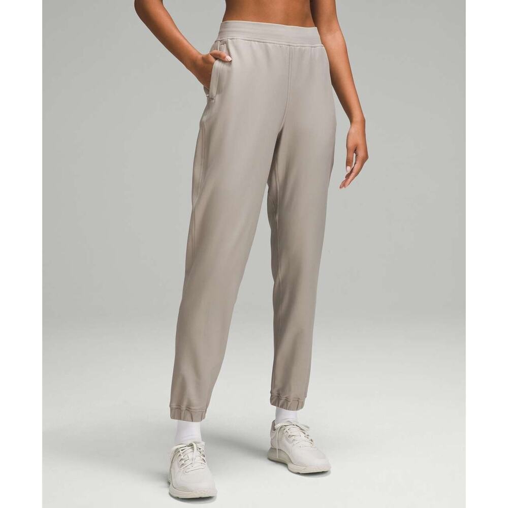 NWT Lululemon Adapted State High-Rise Fleece Jogger Size 0 Riverstone #9A604